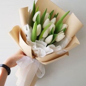 Mini Ramo de 10 Tulipanes Premium - White Dakota