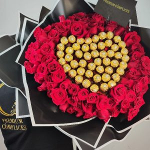 BIG BOUQUET PREMIUM CÓMPLICES 100 ROSAS + FERREROS