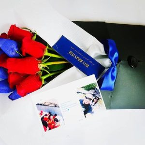 Rosas Azules y Rojo