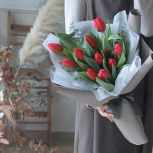 10 TULIPANES PREMIUM CÓMPLICES